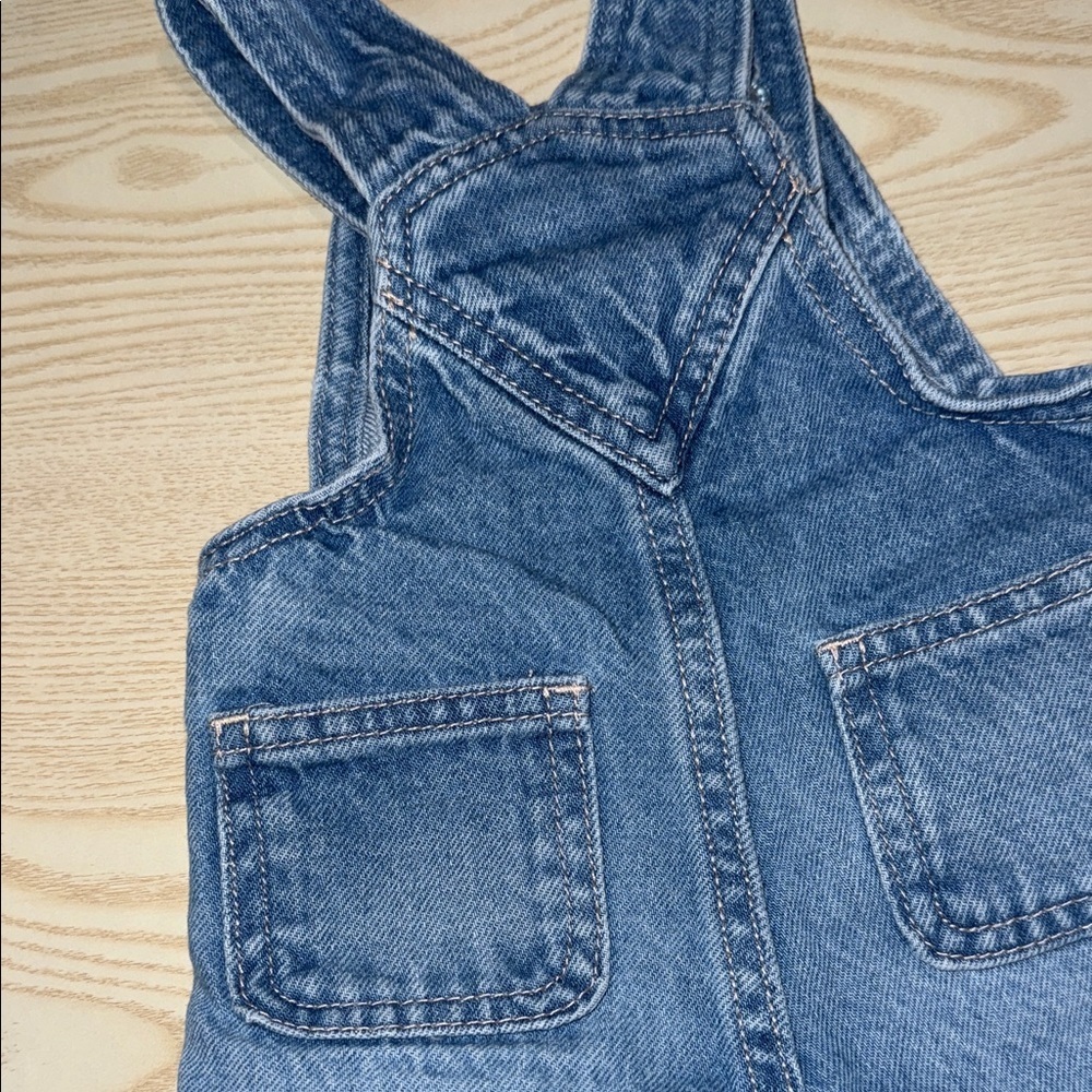 FREE SHIPPING Old Navy Denim Kids Overalls with Embroidered Details - Picture 5 of 7